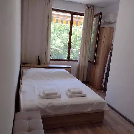 Apartamento на градина *