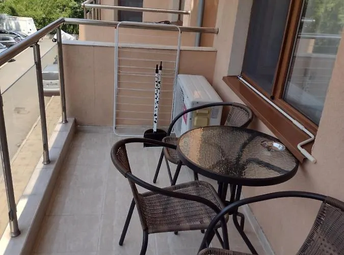 на градина Διαμέρισμα *