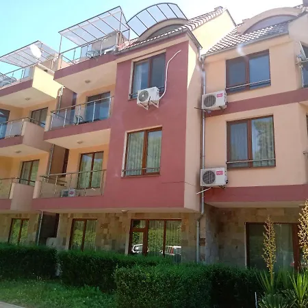 на градина Apartamento Chernomorets