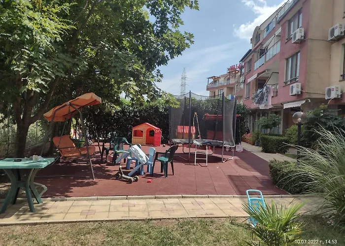 Апартамент на градина *